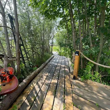 View Dome Sleeps 6 -hot Tub -fireplace Horni Podluzi