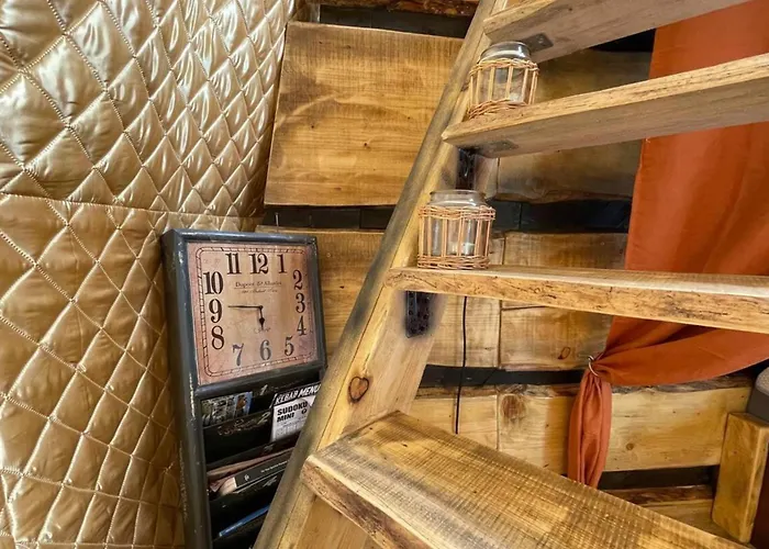 View Dome Sleeps 6 -hot Tub -fireplace *